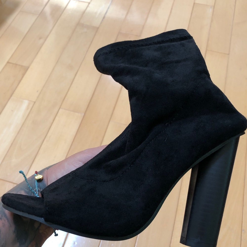 Peep toe Booties, stretch shaft